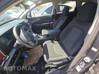 2025 Kia Sportage LX - miniatura 6