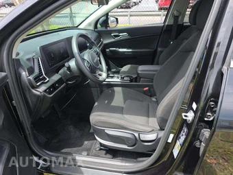 2025 Kia Sportage LX - miniatura 4