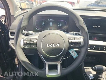 2025 Kia Sportage LX - miniatura 10