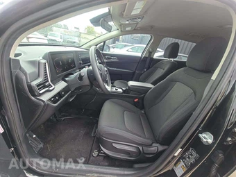 2025 Kia Sportage LX - miniatura 6