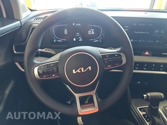 2025 Kia Sportage LX - miniatura 10