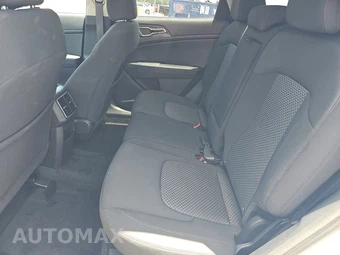2025 Kia Sportage LX - miniatura 13
