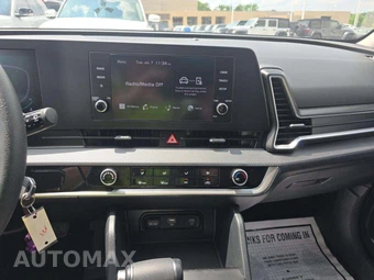 2025 Kia Sportage LX - miniatura 10
