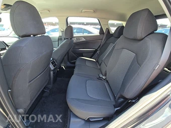 2025 Kia Sportage LX - miniatura 13