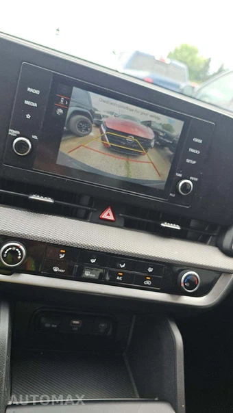 2025 Kia Sportage LX - miniatura 19