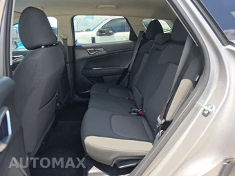 2025 Kia Sportage LX - miniatura 13