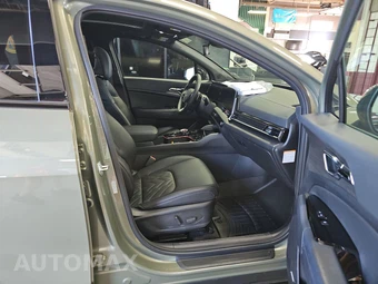 2025 Kia Sportage Plug-In Hybrid X-Line Prestige - miniatura 8
