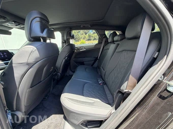 2025 Kia Sportage Plug-In Hybrid X-Line Prestige - miniatura 21