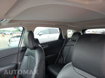 2025 Kia Sportage SX - miniatura 18