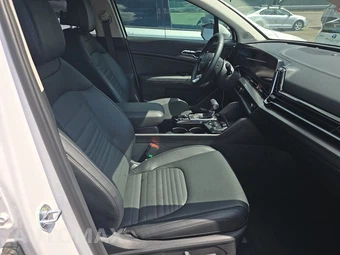 2025 Kia Sportage SX-Prestige - miniatura 8