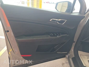2025 Kia Sportage X-Line - miniatura 9