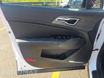 2025 Kia Sportage X-Line - miniatura 9