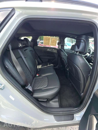 2025 Kia Sportage X-Line - miniatura 16
