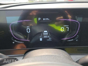 2025 Kia Sportage X-Line - miniatura 6