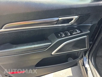 2025 Kia Telluride LX - miniatura 9