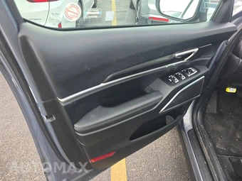 2025 Kia Telluride S - miniatura 9
