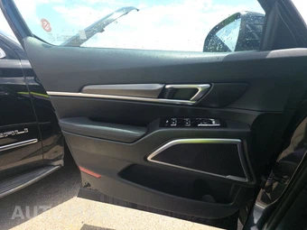 2025 Kia Telluride S – miniatura 9