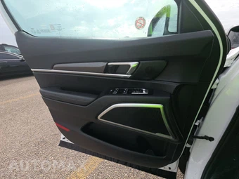 2025 Kia Telluride S – miniatura 9