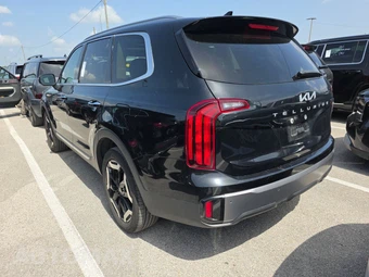 2025 Kia Telluride S – miniatura 6