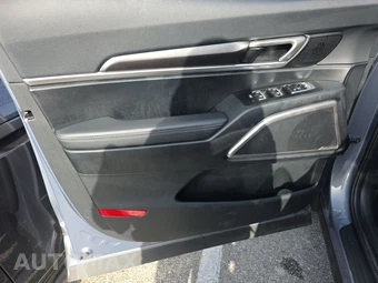 2025 Kia Telluride S – miniatura 9