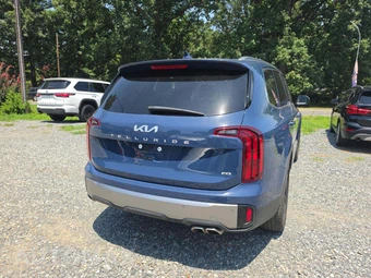 2025 Kia Telluride S - miniatura 3