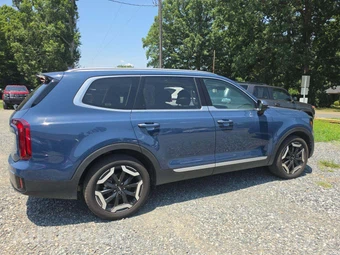 2025 Kia Telluride S - miniatura 4