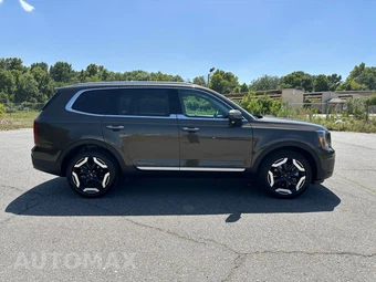 2025 Kia Telluride S - miniatura 4
