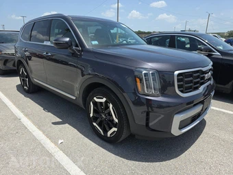 2025 Kia Telluride S - miniatura 3
