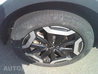 2025 Kia Telluride S - miniatura 25