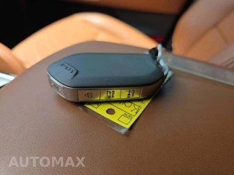 2025 Kia Telluride SX Prestige X-Pro - miniatura 8
