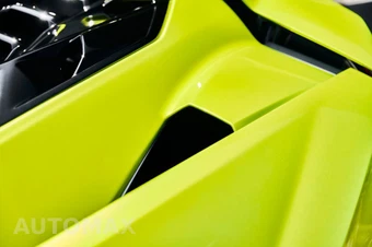 2025 Lamborghini Revuelto – miniatura 13
