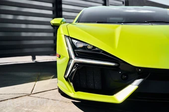 2025 Lamborghini Revuelto – miniatura 9