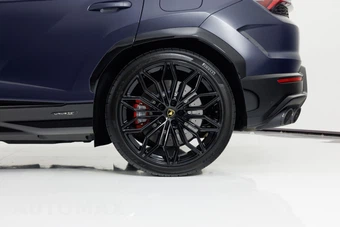 2025 Lamborghini Urus SE - miniatura 11