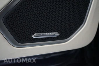 2025 Lamborghini Urus SE - miniatura 30