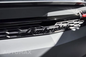 2025 Lamborghini Urus SE - miniatura 12