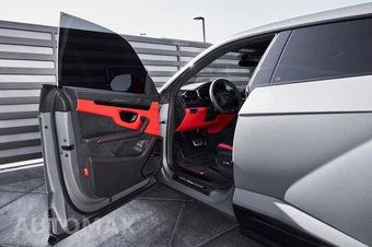 2025 Lamborghini Urus SE - miniatura 29