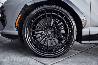 2025 Lamborghini Urus SE - miniatura 3