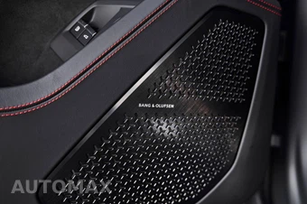 2025 Lamborghini Urus SE - miniatura 34