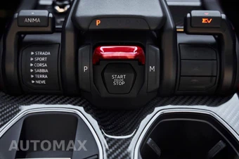 2025 Lamborghini Urus SE - miniatura 67