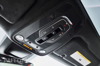 2025 Lamborghini Urus SE - miniatura 82