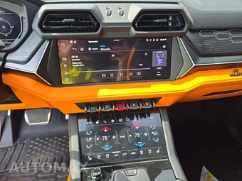2025 Lamborghini Urus SE - miniatura 10