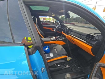 2025 Lamborghini Urus SE - miniatura 17