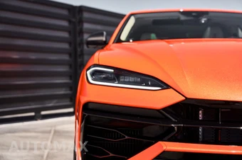 2025 Lamborghini Urus SE – miniatura 8