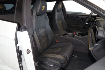 2025 Lamborghini Urus SE - miniatura 12