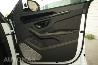 2025 Lamborghini Urus SE - miniatura 29