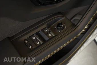 2025 Lamborghini Urus SE - miniatura 30
