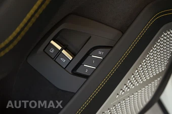 2025 Lamborghini Urus SE - miniatura 31