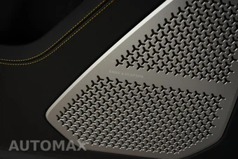 2025 Lamborghini Urus SE - miniatura 32