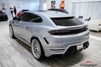 2025 Lamborghini Urus SE - miniatura 15