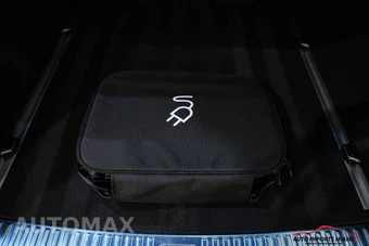 2025 Lamborghini Urus SE - miniatura 69
